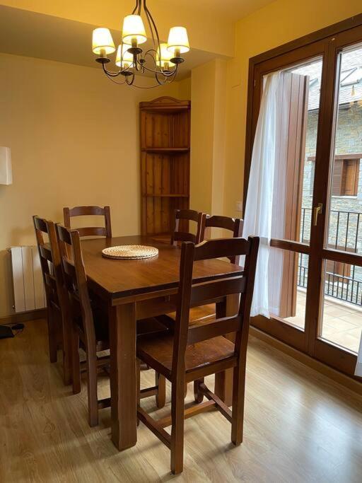 Anciles Apartamento Duplex En Benasque מראה חיצוני תמונה